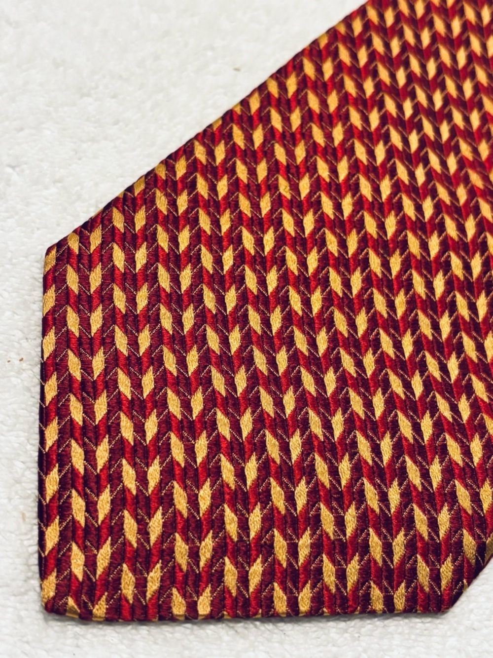 Red and Gold Woven Pattern Necktie